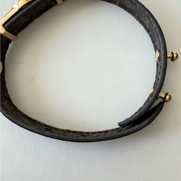 LOUIS VUITTON 
Reversible Monogram Dauphine Bracelet Black - Picture 8 of 11